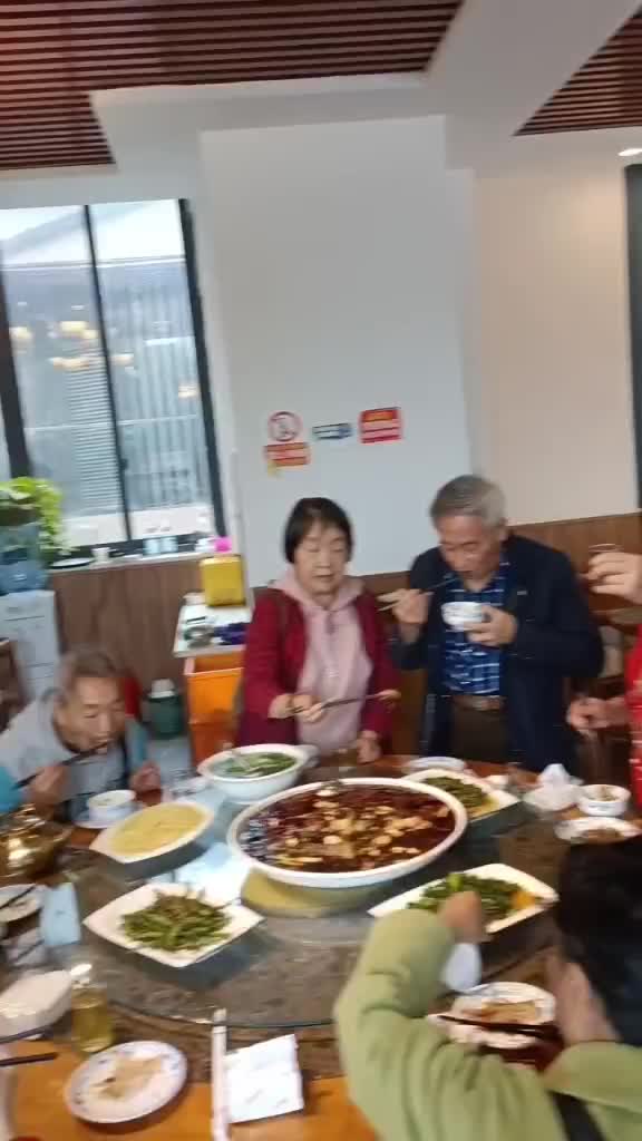 为幸福干杯！